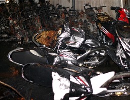 Cháy cửa hàng, 20 xe máy bị thiêu trụi